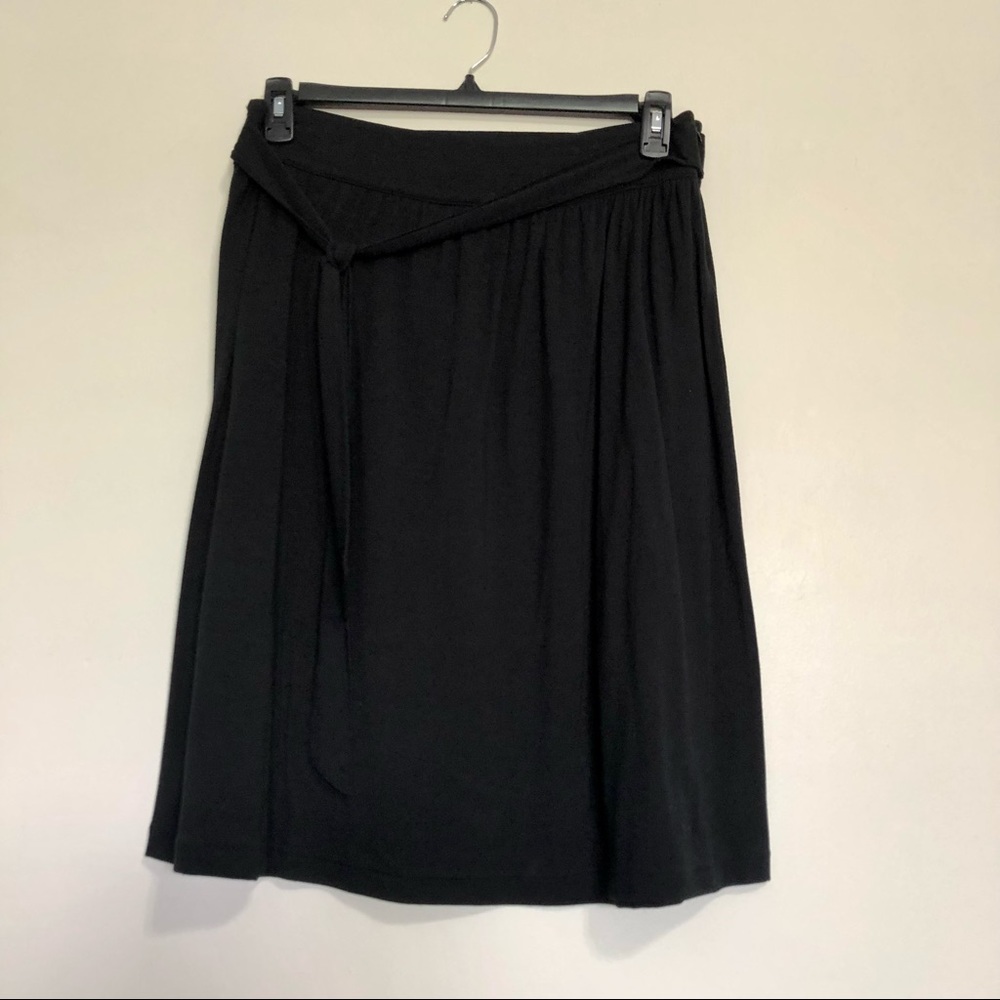 Banana Republic Black Stretch Skirt Size 8 - EUC